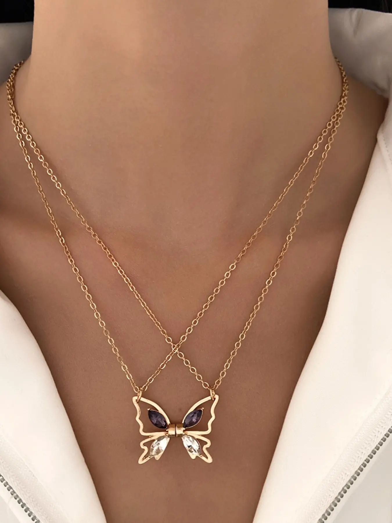 Trendy Butterfly Necklace, Magnetic Best Friend Pendant, Unique Patchwork Charm, Collarbone Chain, Fashionable Accessory for Women
