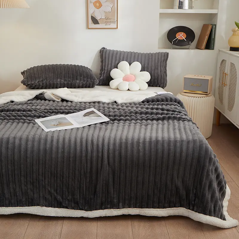 1pc Thick Long Pile Sherpa Fleece Blanket Fluffy Warm Winter Bedding King Size  Gift Style Plush Throw For Daily Bedroom Use Home Room Decoration For Men Women