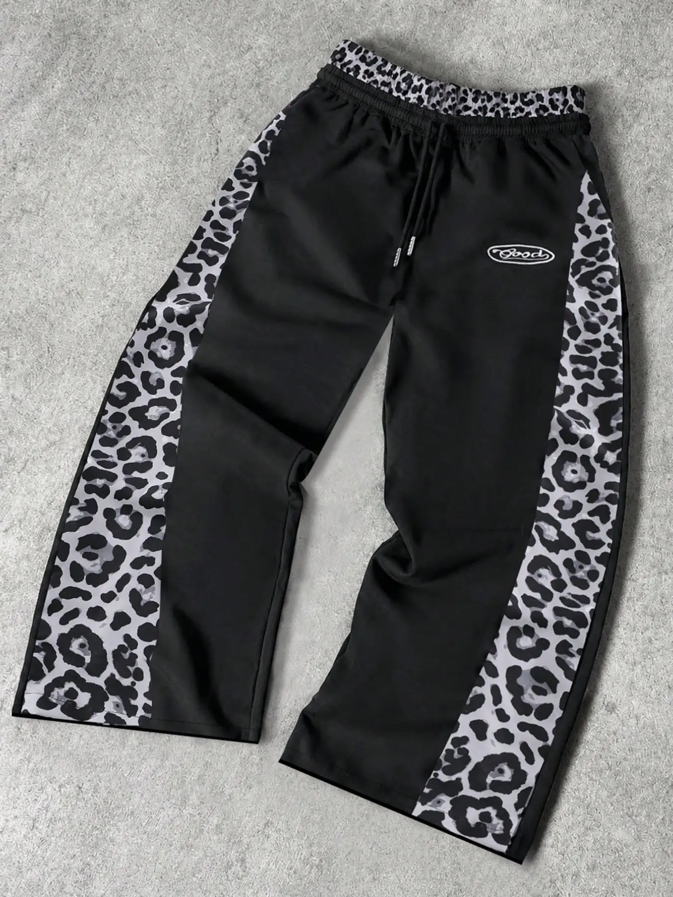 Viral TikTok Leopard Print Spliced Casual Wide Leg Pants, Black Contrast Panel Straight Leg Trousers with Drawstring Waist, Loose Fit Figure Flattering Streetwear Pants for School Daily & Couple Outfit