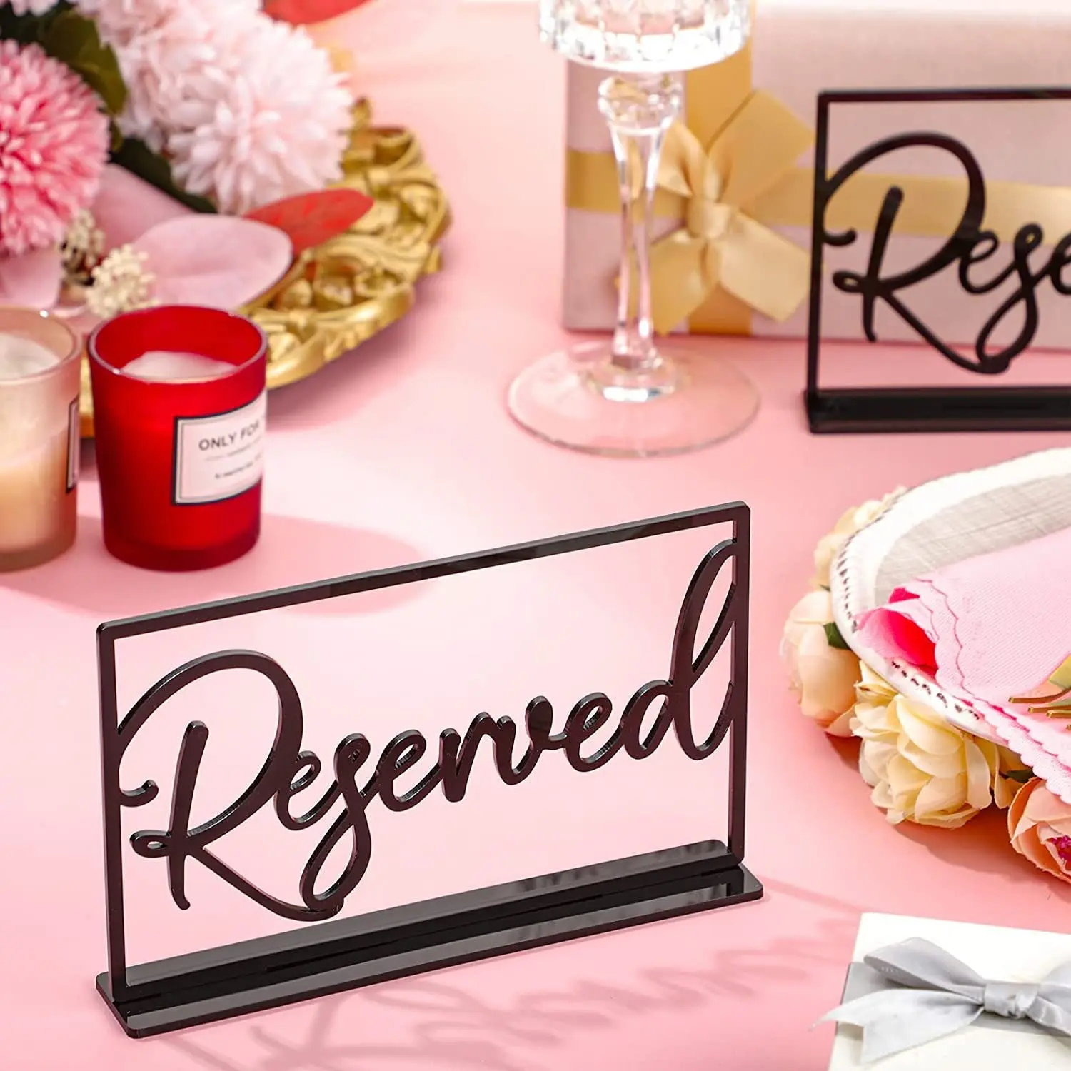 1Pcs Black Metal Reserved Table Sign Script Hollow Stand Place Card, Wedding Guest Seat Reservation Marker, Bar KTV VIP Booth Reserved Desk Sign, Banquet Graduation Seat Indicator, Wedding Decor Restaurant Booth Birthday Party Ornament