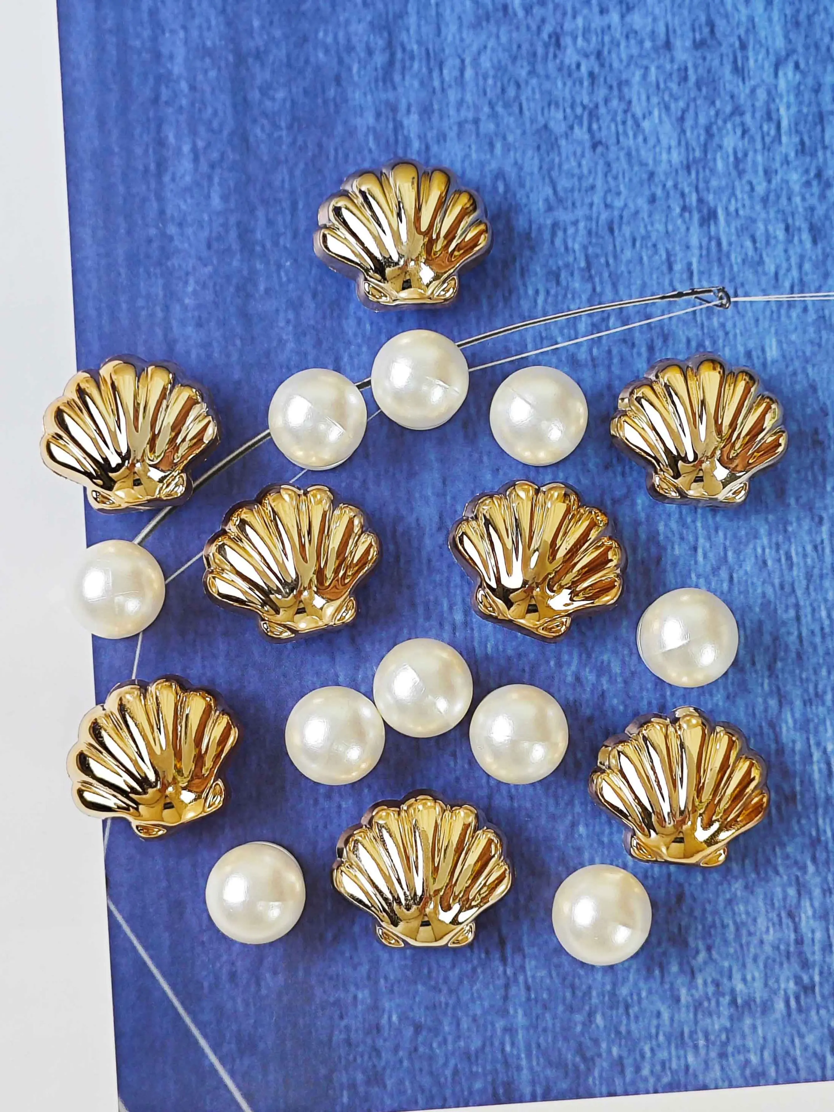 18pcs DIY Shoe Decorations, Shell & Pearl Charms, Lightweight Non-Metallic, Y2K Style, for Eva Sandals, Detachable, Gift Idea