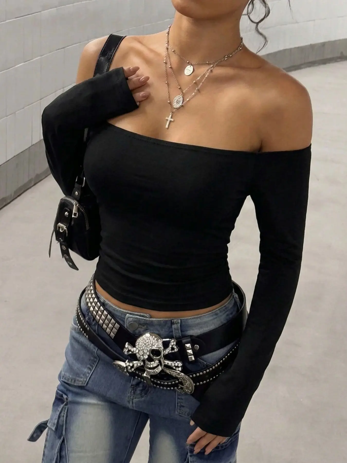 Women's Black Off Shoulder Detachable Sleeve Crop Long Sleeve Top, Slim Y2K Streetwear Blouse