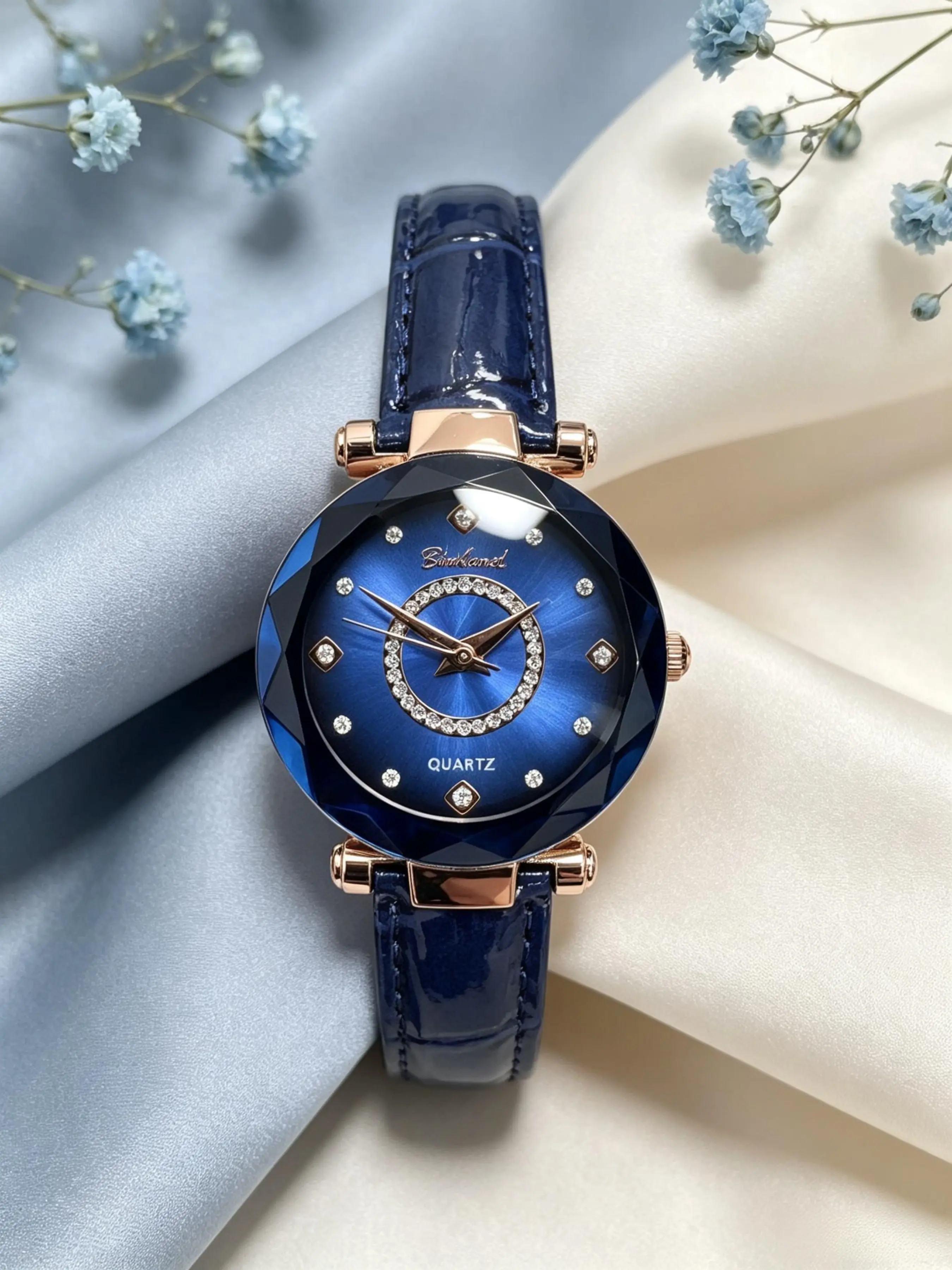 Elegant Women's Quartz Wrist Watch, Dial, Analog Round Face, Hardlex Glass, Buckle Closure, Perfect for Daily Wear, Gift Box Included