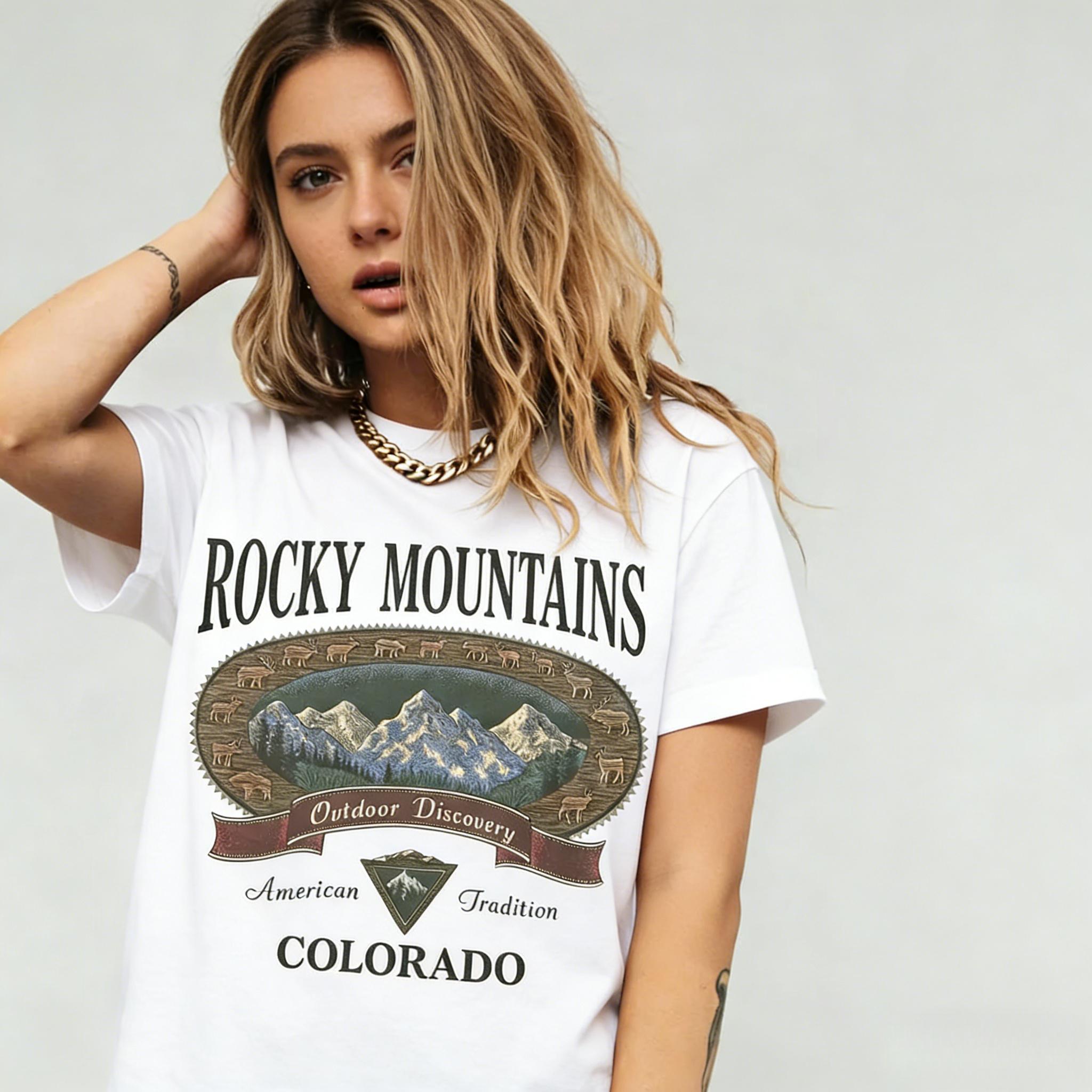 Comfort Colors Vintage Colorado Rocky Mountains T-shirt, Outdoor Adventure Pattern T-shirt, 90s Mountain Hiking T-shirt, Natural Style Top