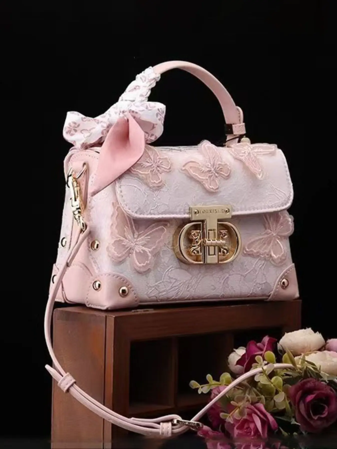 Elegant Lace Butterfly Handbag, Genuine Leather Material, Sweet and Gentle Style, Perfect for Spring and Summer, Retro Girl Fashion