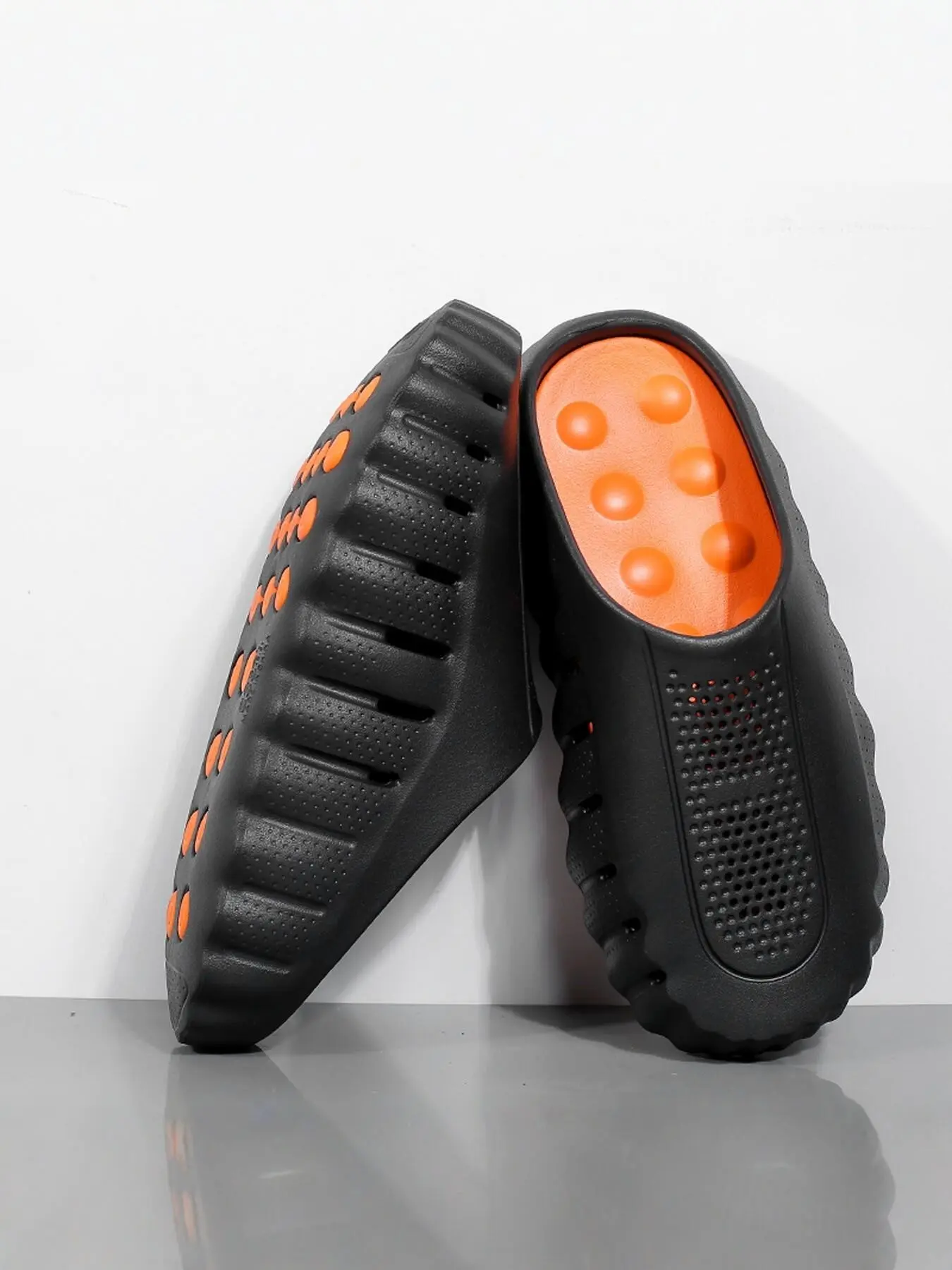 Unisex Summer Sandals, Lightweight Soft Sole Anti-Slip Casual Massage Slippers, Youth Couples Outdoor Beach Footwear