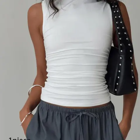 Women's Plain Ruched Round Neck Fit Short Breathable Basic Lightweight Fabric, Solid Tank Top Casual Minimalist Sleeveless Top for Everyday Wear, Ladies Clothes for All Seasons