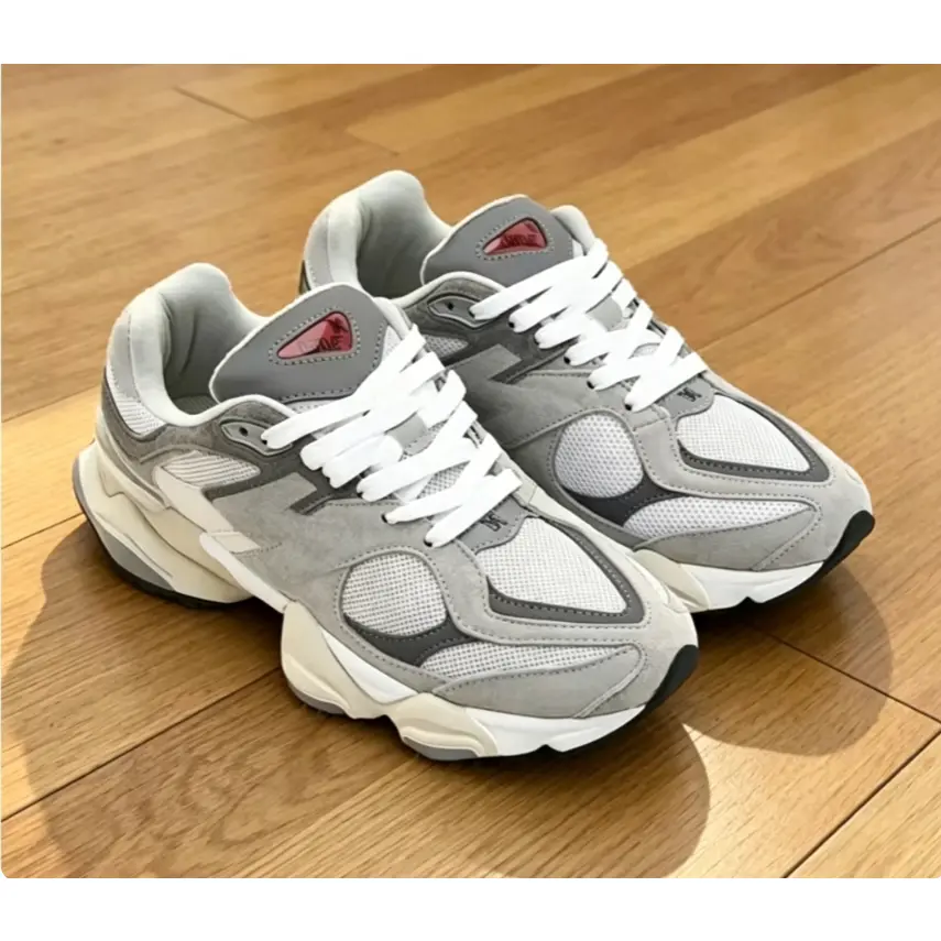 Everyday Retro Sports Active Sport Sneakers – Low Ankle Trainers with Cushioned Midsole and Timeless Colorblock Palette – Stylish Unisex Footwear for All Seasons and Urban Outfits
