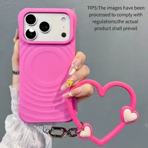 Fashion Wave Texture Full Coverage Shockproof Protective Silicone Magnetic Case with Trendy Silicone Heart Bracelet, 12 Styles for iPhone 17 Pro Max Accessories