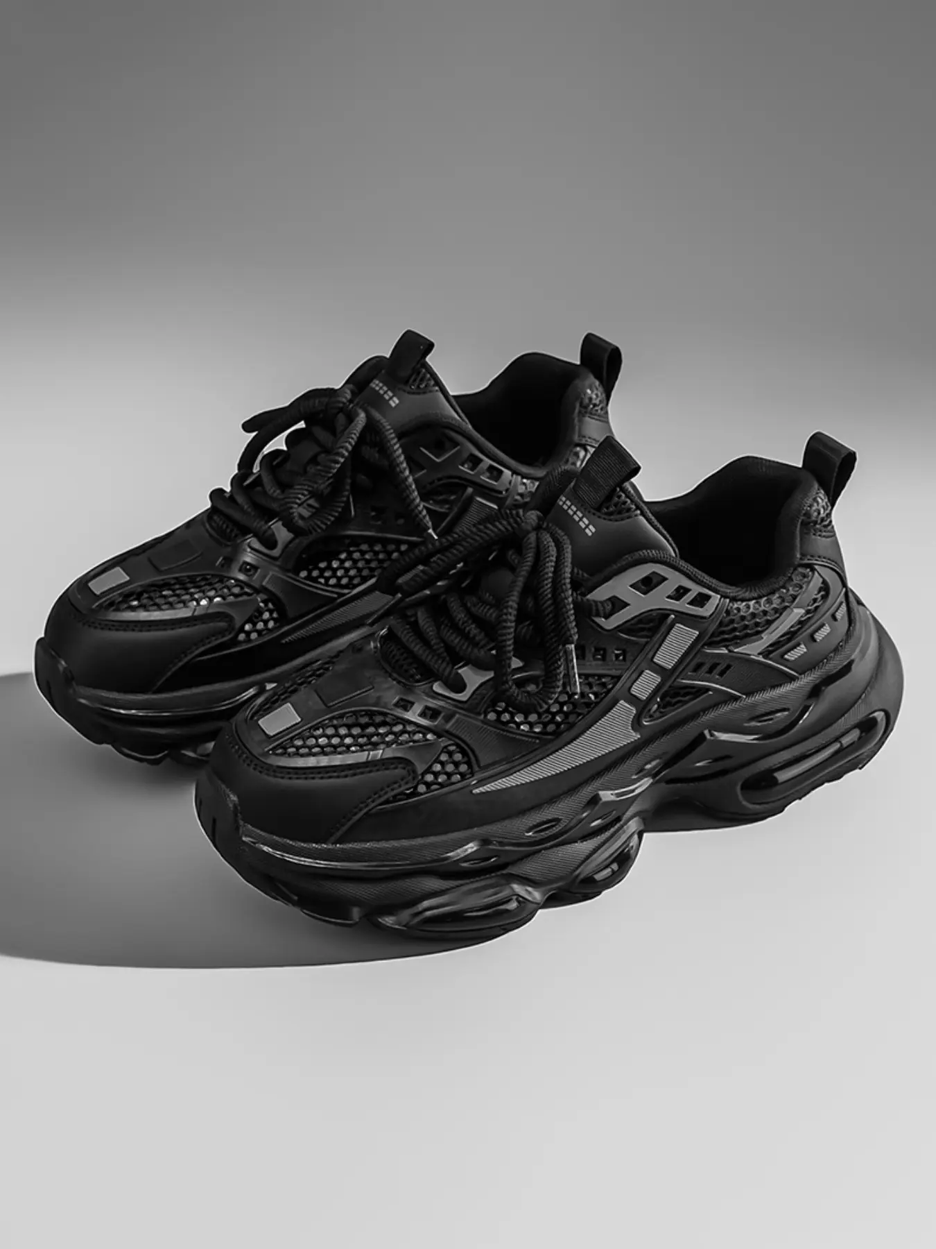 Men's Sporty Sneakers, Breathable Textile Upper, Durable Modal Sole, All-Season Streetwear, Comfortable Low-Ankle Design, Running Training Sneaker, Sporty Running Shoes