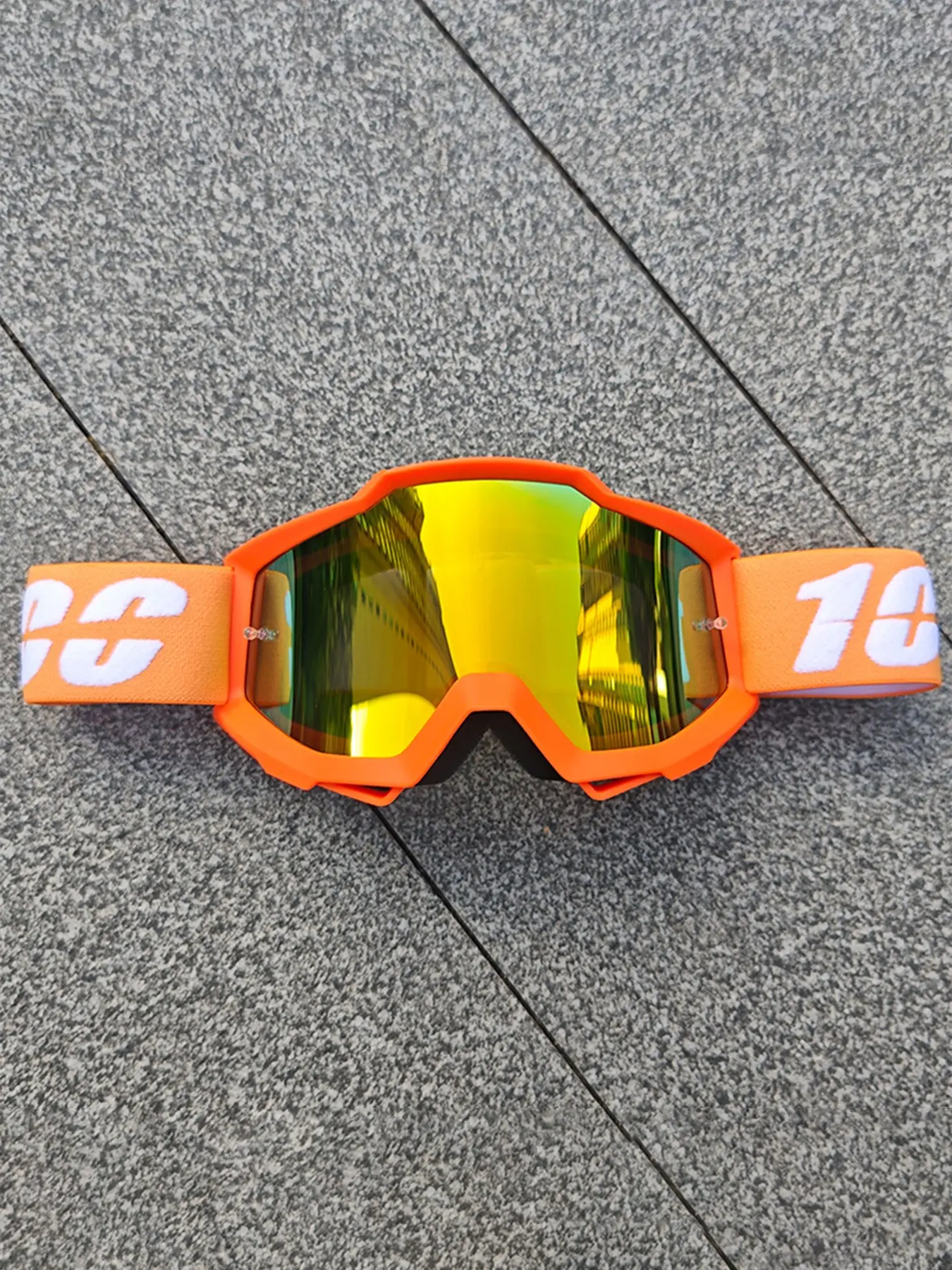 Unisex motorcycle goggles, motocross goggles, Dirt bike goggles, off-road windproof motorcycle goggles, no nose support, adjustable elastic webbing, multi colored lens frame, suitable for off-road, highway, track