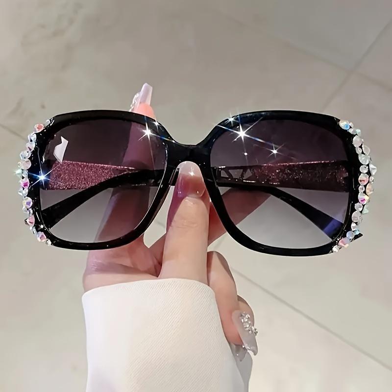 Diamond Studded Polarized Sunglasses - Women's Gradient Stylish Eyewear for Street Photography SpringStatements