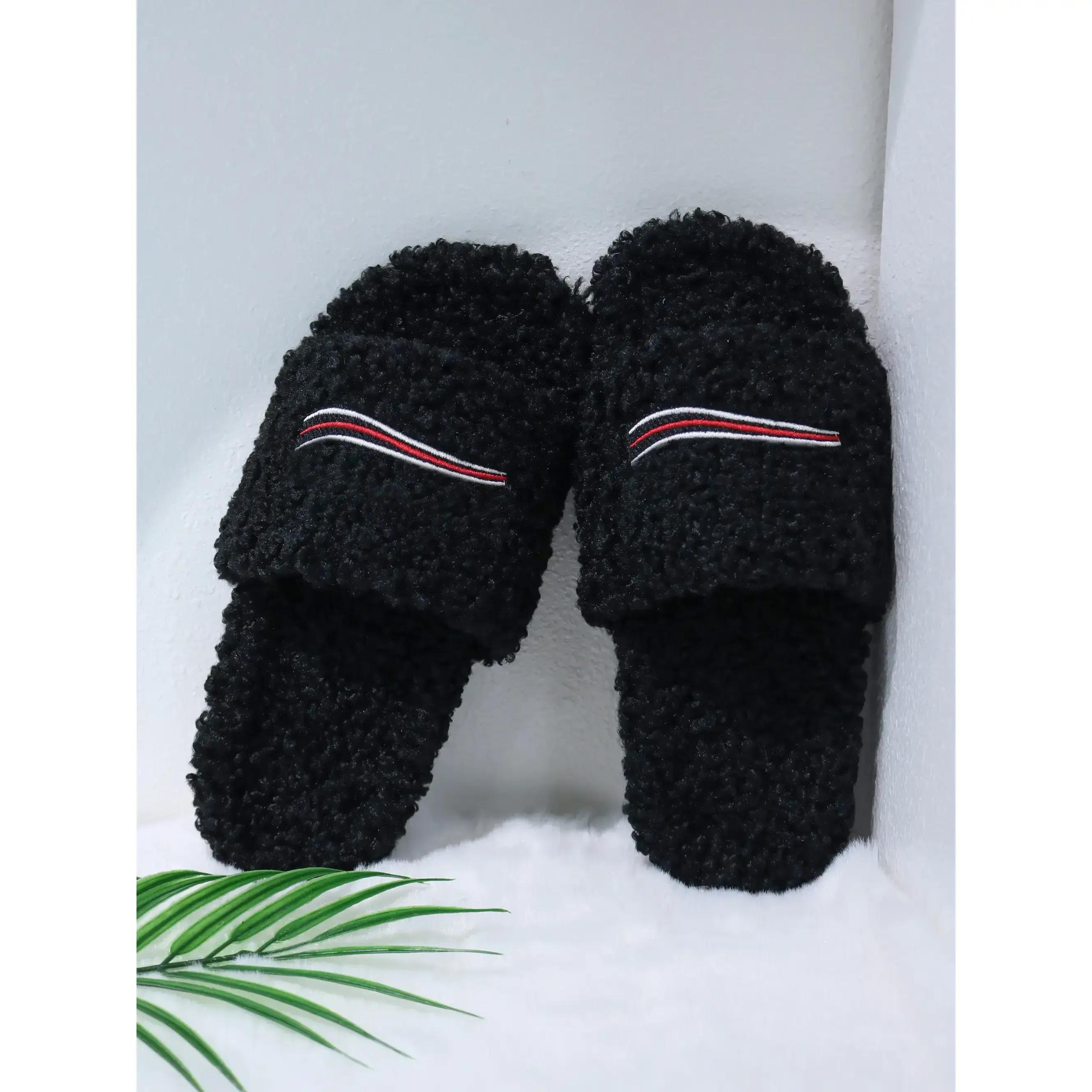 2026 Spring New Collection: Fur Slippers for Women, Outdoor Wear, Letter Embroidery, Thick Sole, Lamb Wool, Autumn/Winter, Flat Design, Slip-On Shoes.