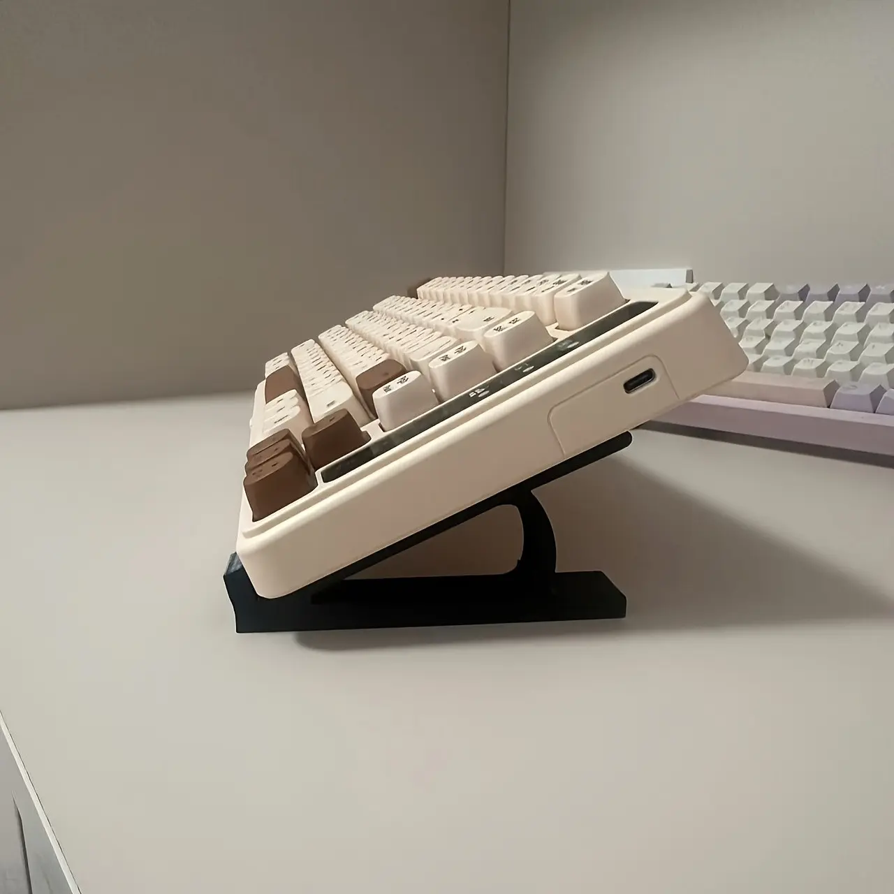 Ergonomic Keyboard Riser Stand, Non-Slip Universal Holder, Multiple Colors Available, Office & Gaming Use, 2pcs Set