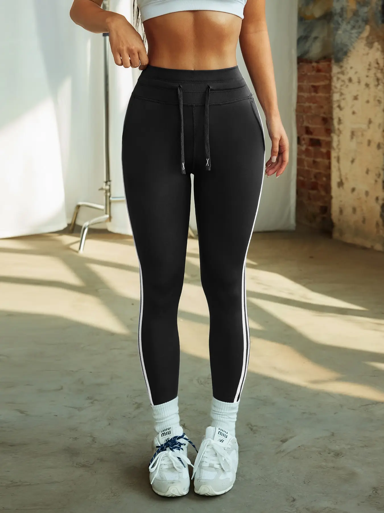 Women's Striped Sporty Yoga Pants, High Elasticity, Slim Fit, Casual Style, All Seasons, Ideal for Gym, Tennis, Golf, Running