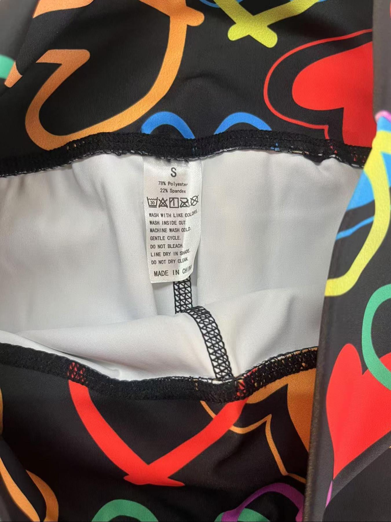 Women's All Over Heart Print High Waist Scrunch Workout Leggings, Casual Comfy Breathable Skinny Pants for Yoga Gym Workout Running, Ladies Bottoms for All Seasons