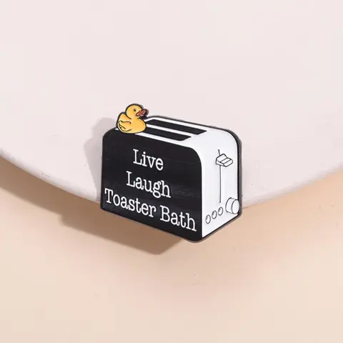 Toaster Design Brooch, Cute Cartoon Design Clothes Brooch Clip, Fashion Accessories for Men & Women, Vintage Enamel Pin, Enamel Lapel Pins Suitable for Backpacks, Jeans, Scarves, Hats Decoration