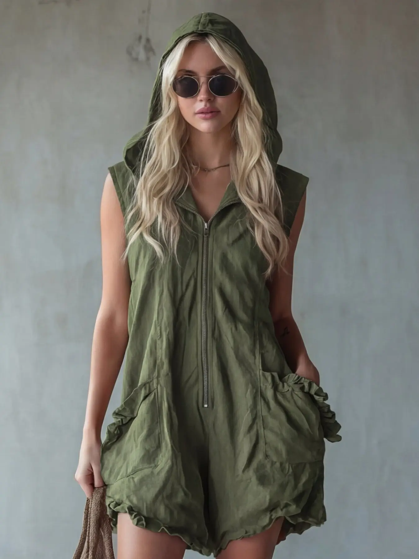 Women's Y2K Style Hooded Sleeveless Overall Romper, Front Zipper Ruffle Pockets, Casual All-Seasons Solid Color Loose Fit Rompers