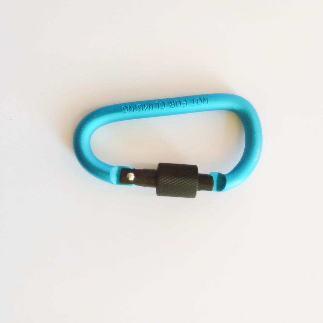 Outdoor mountaineering buckle hook quick hanging D type with lock aluminum alloy extra hard and strong nut keychain backpack water bottle buckle