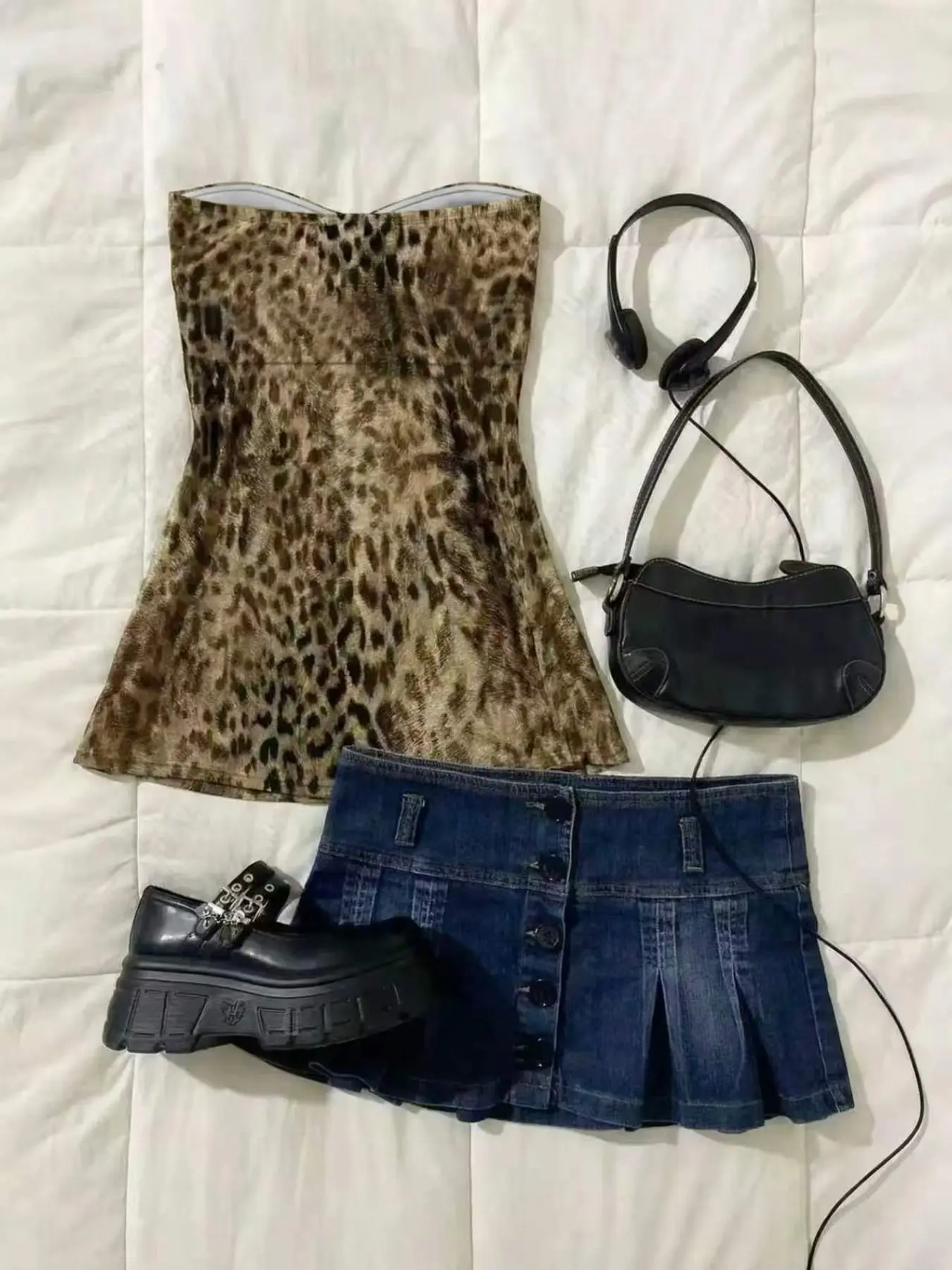 Women's New Leopard Print Ruched Pleated Crop Top Vest Fit, Womenswear Stretchy Digital Print Party Wear, Cropped Sleeveless Vest, Perfect for Parties and Events