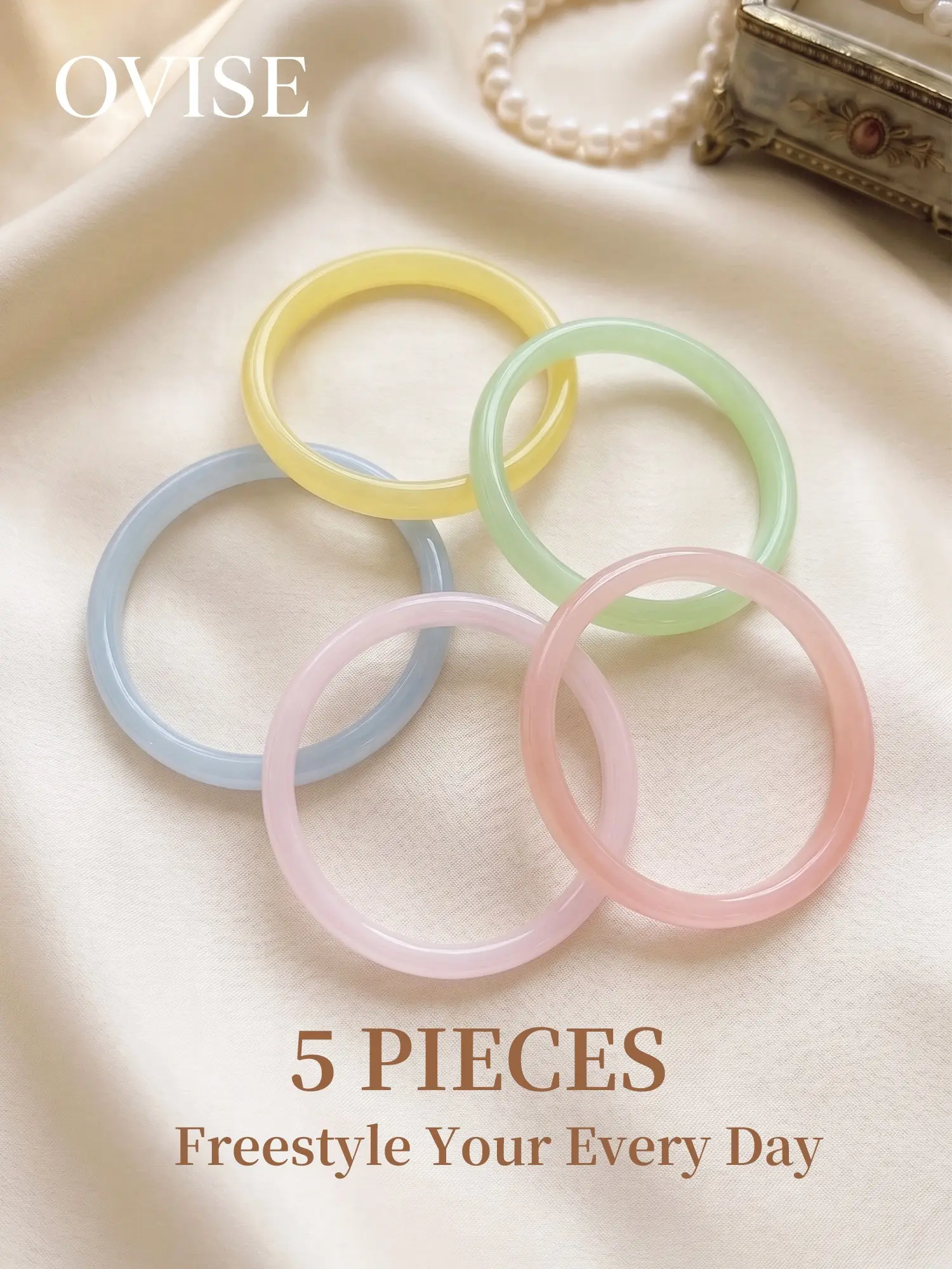 5-Piece Set Chinese Jade-Like Bangles with Gift Box, Perfect for Blessing and Memorabilia, 62mm Elegant Wave Print Mini-Helmet, Exquisite Bracelet
