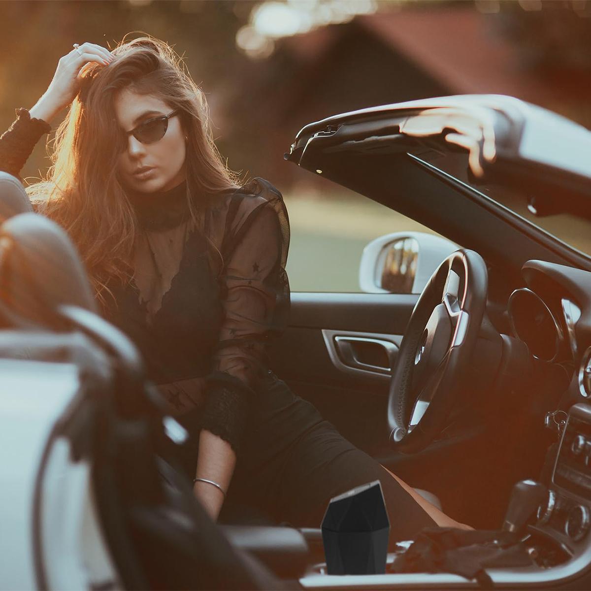 Car Cup Holder Trash Can, Leakproof Mini Trash with Lid and 90 Bags, 2 Pack for Car and Home with 2 ABS Hooks, Black