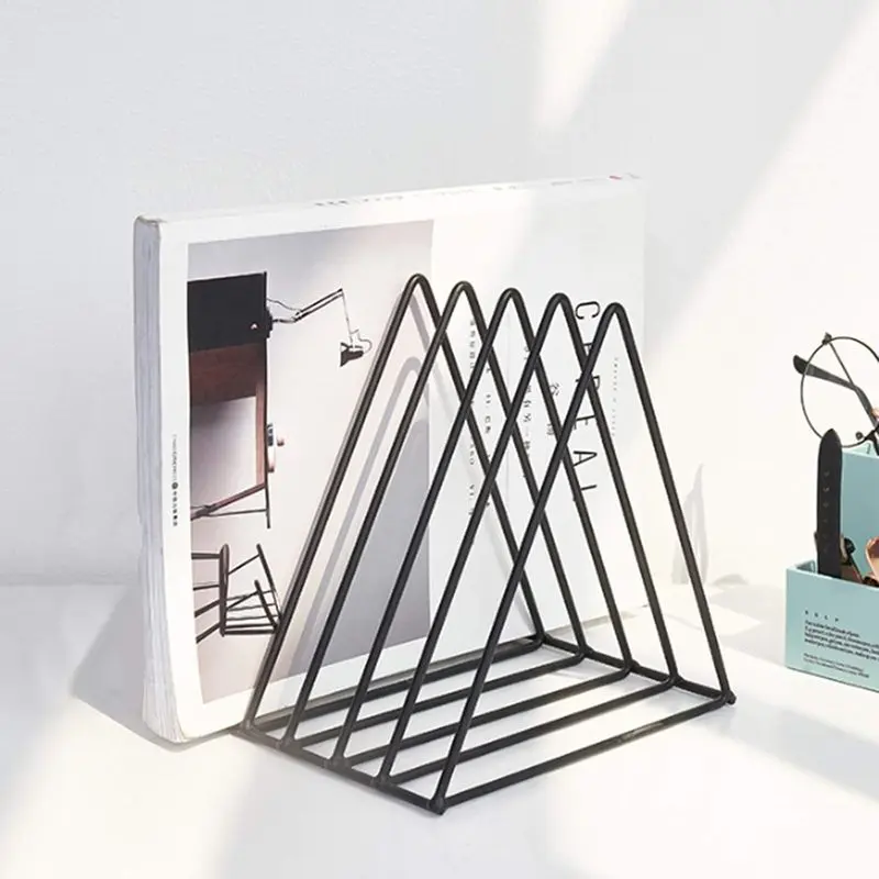 5‑Slot Black Metal Triangle File Holder, Multipurpose 1‑Pc Magazine & Newspaper Organizer Stand, Decorative Vinyl Record Display Rack, Desktop Storage for Office Organization & Home Photography Props