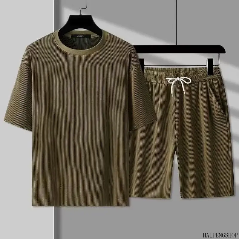 Men's Ice Silk Quick Dry Textured 2 Piece Casual Set, Loose Fit Round Neck Short Sleeve T-Shirt & Shorts Matching Outfit, Cooling Breathable Lightweight Summer Menswear Co Ord Suit, Comfortable Stylish Two Piece Outfit for Men, Perfect Father's Day Gift,