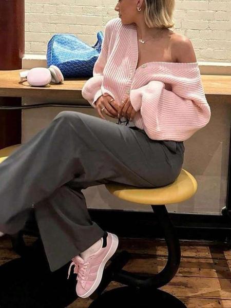 Women's Button Front Lantern Sleeve Loose Fit Cardigan Sweater, Autumn/Winter Casual Solid Color V Neck Lightweight Cozy Soft Fashion Knit Cardigan, Women Fall Outfit, Cute Sweater for Women, Women Winter Cardigan, Knitwear