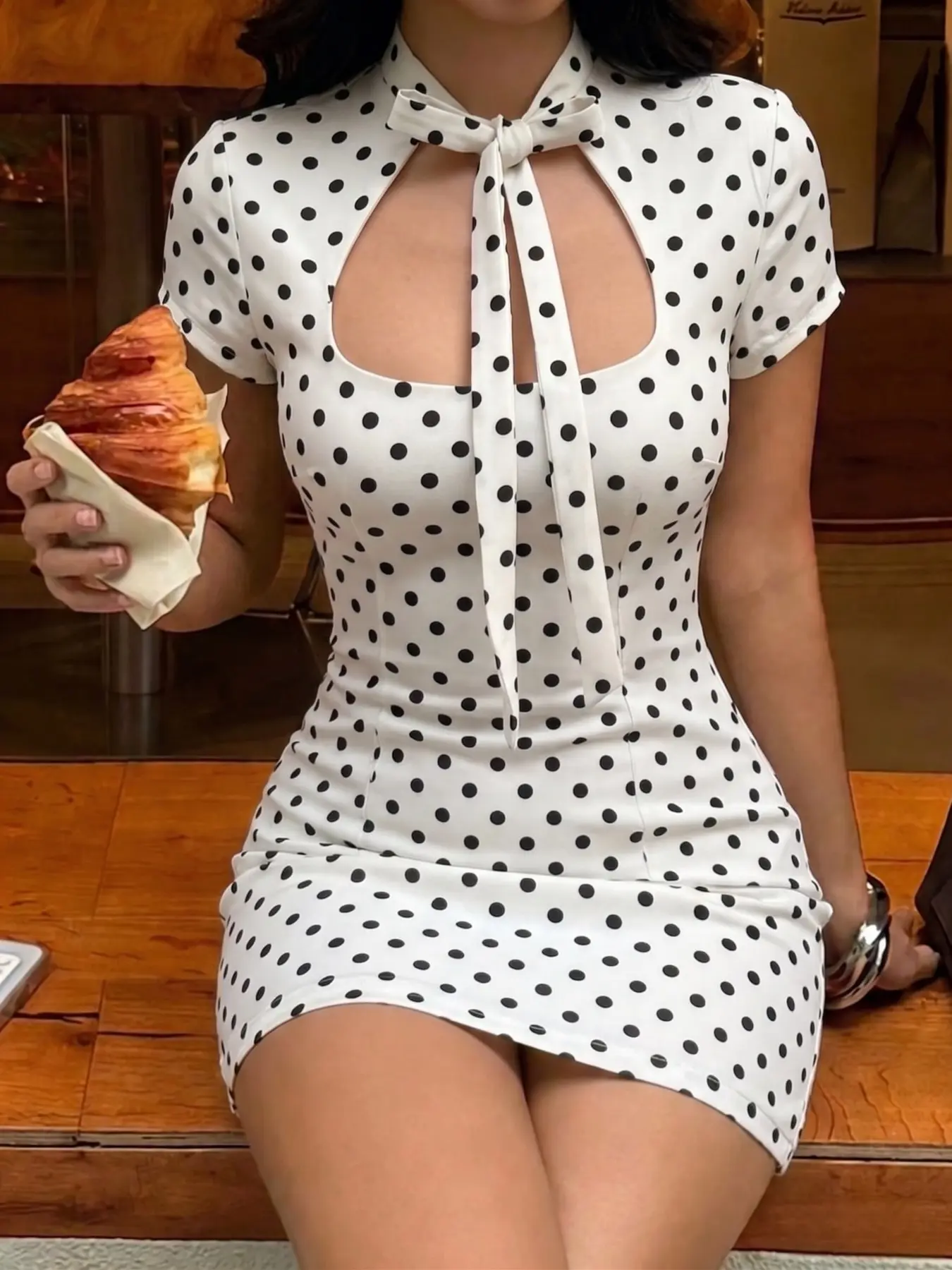 Polka Dot Bow Tie Mini Dress Women Short Sleeve Mock Neck Keyhole Cut Out Slim Fit Bodycon Dress Y2K Coquette Going Out Summer Casual Date Night Party Clubwear Chic Cute Fashion Dress Bow Decor Dress