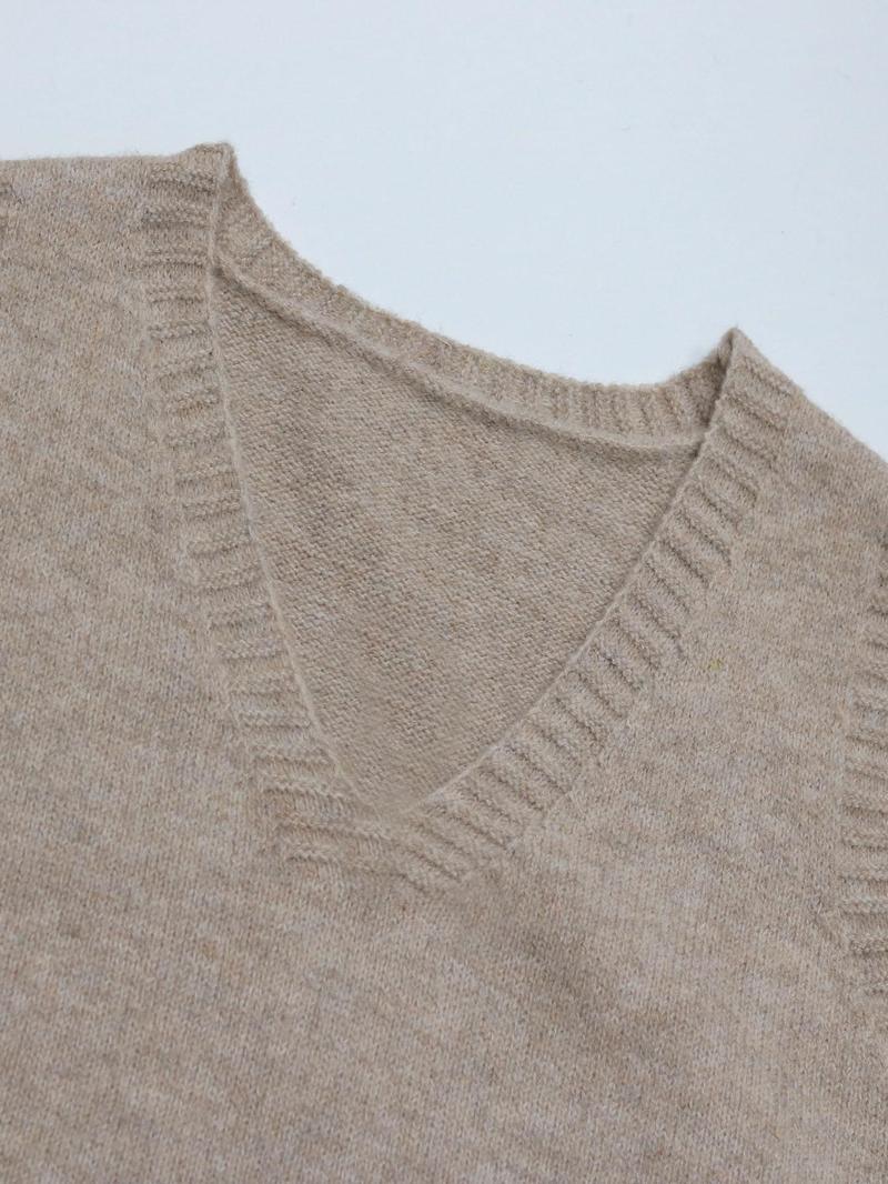 Plus Size Solid Color V Neck Sweater Vest, Casual Sleeveless Knit Top for Daily Wear, Women's Plus Clothing for All Seasons