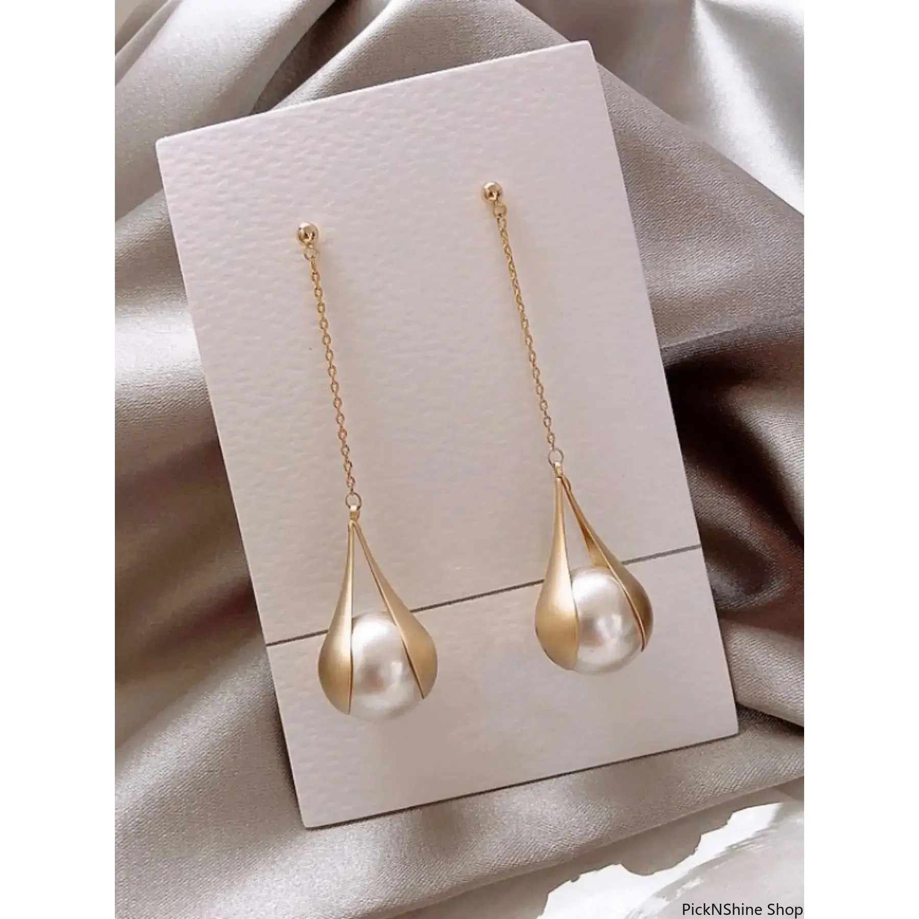 Women's Elegant Teardrop Drop Earrings - French-Style Matte Gold Alloy Long Chain, Cruelty-Free Synthetic Pearl Metal Coating Female Fashion Accessories