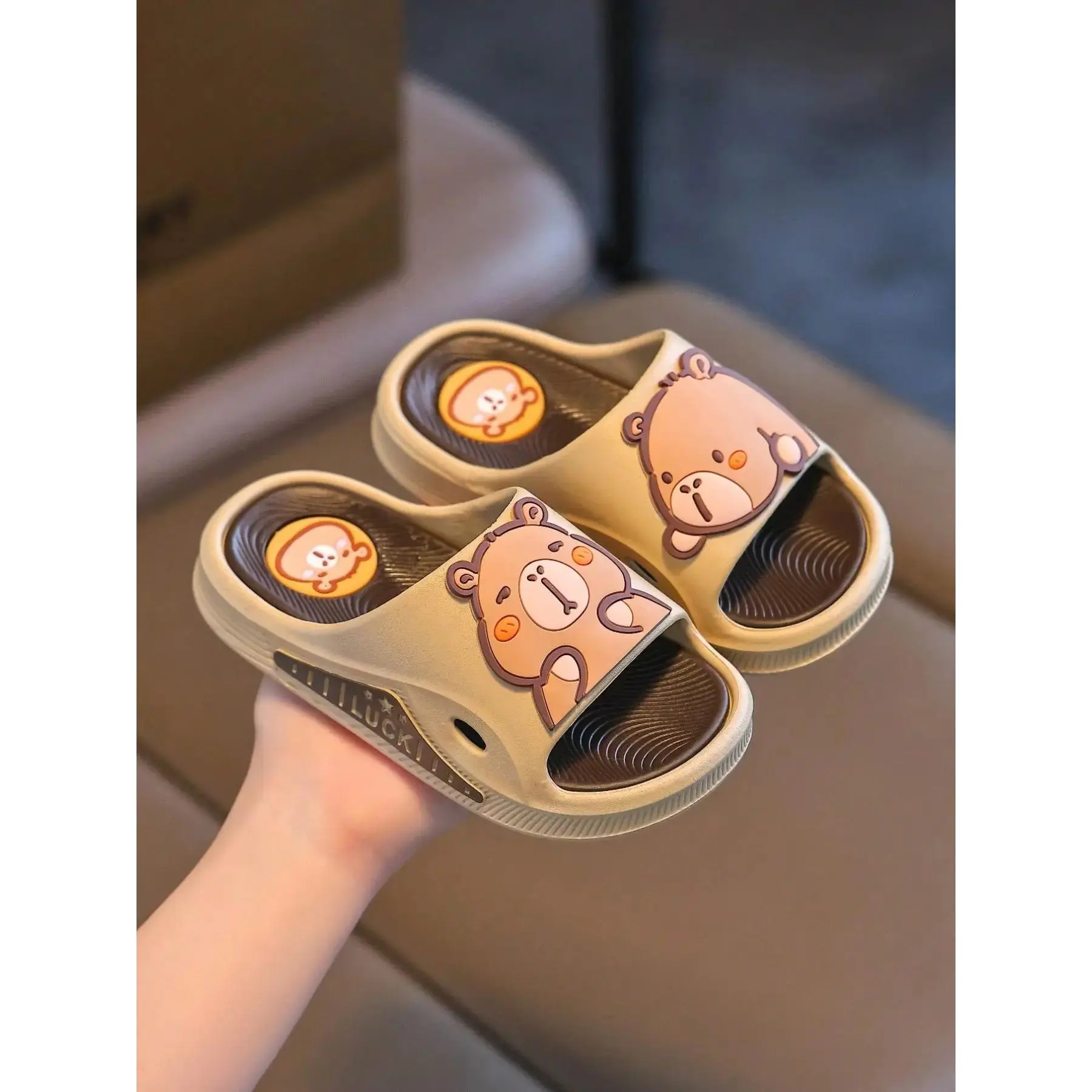 Summer Sandals, Cute Capybara Pattern, Thick Sole, Casual PVC Shoes for Boys and Girls, Kid Slippers, Fun Slippers, Indoor and Outdoor Wear, Non Slip Slippers