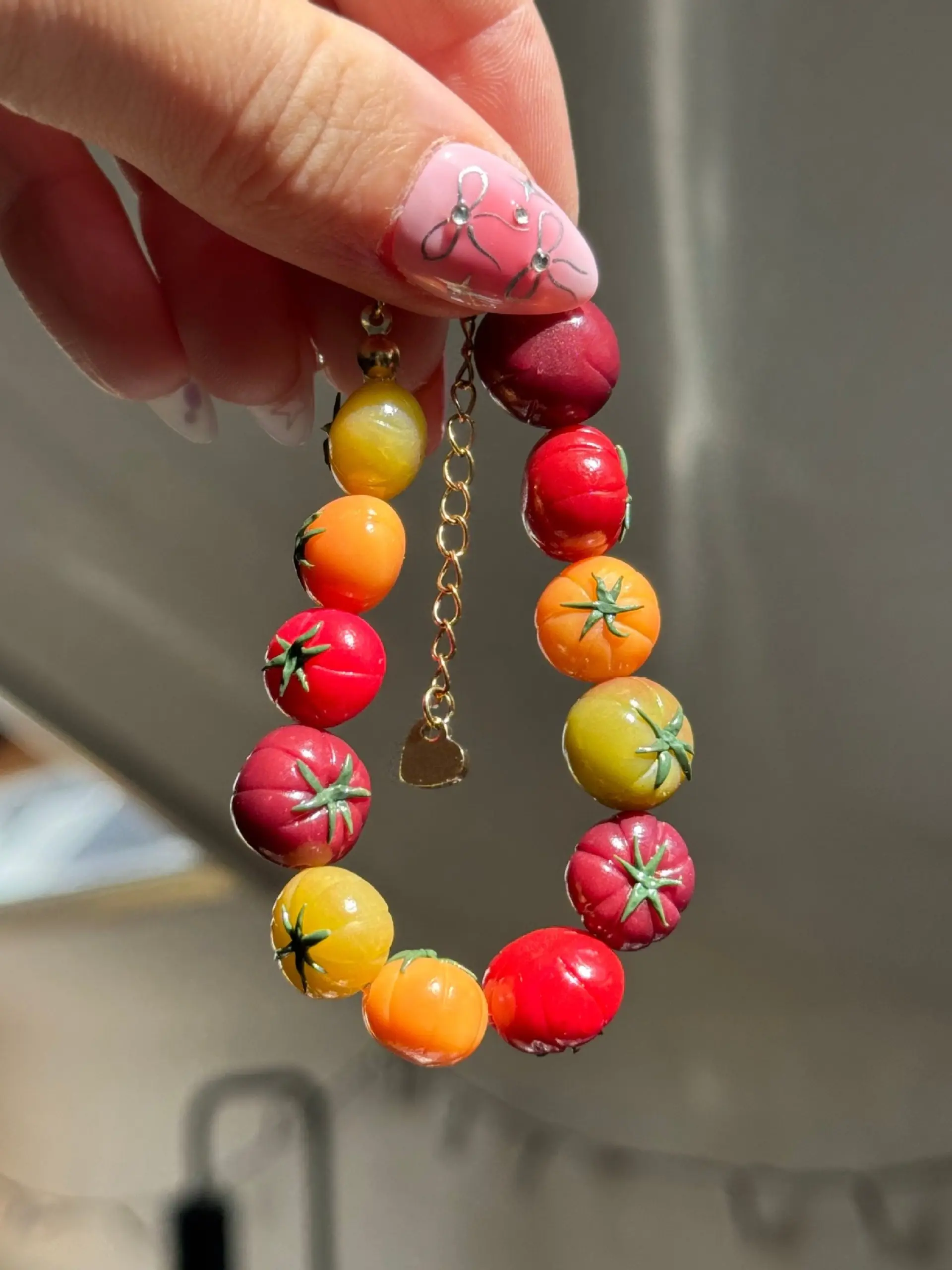 1pc Dopamine Fruit Bead Bracelet for Women, Cute Lemon Cherry Tomato Orange Charm Bracelet, Colorful Summer Jewelry, Y2K Kawaii Acrylic Beaded Bracelet, Beach Vacation Accessory, Adjustable Handmade Friendship Gift