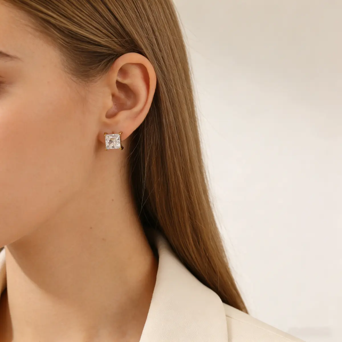 Women's Stainless Steel Minimalist Square Diamond Earrings - Elegant, Fashionable, Versatile Costume Jewelry for Daily Wear, Geometric, Fashionable Office Lady Style