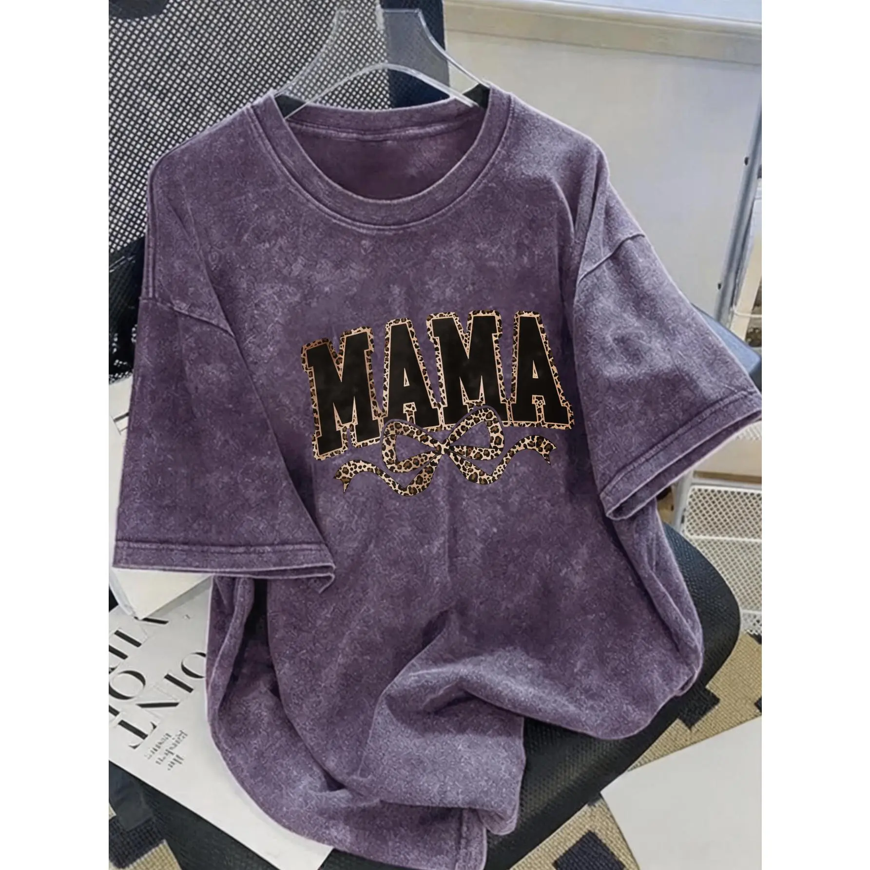 1pc 230G Women Vintage Washed Graphic T Shirt, Casual Loose Fit Short Sleeve Tee, Summer Streetwear Mama Leopard Print Design S- 2XL, 5 Colors Available Retro Washed Tee Celebrating 250 Years Shirt Summer Ready Everyday Aesthetic Golden Hour