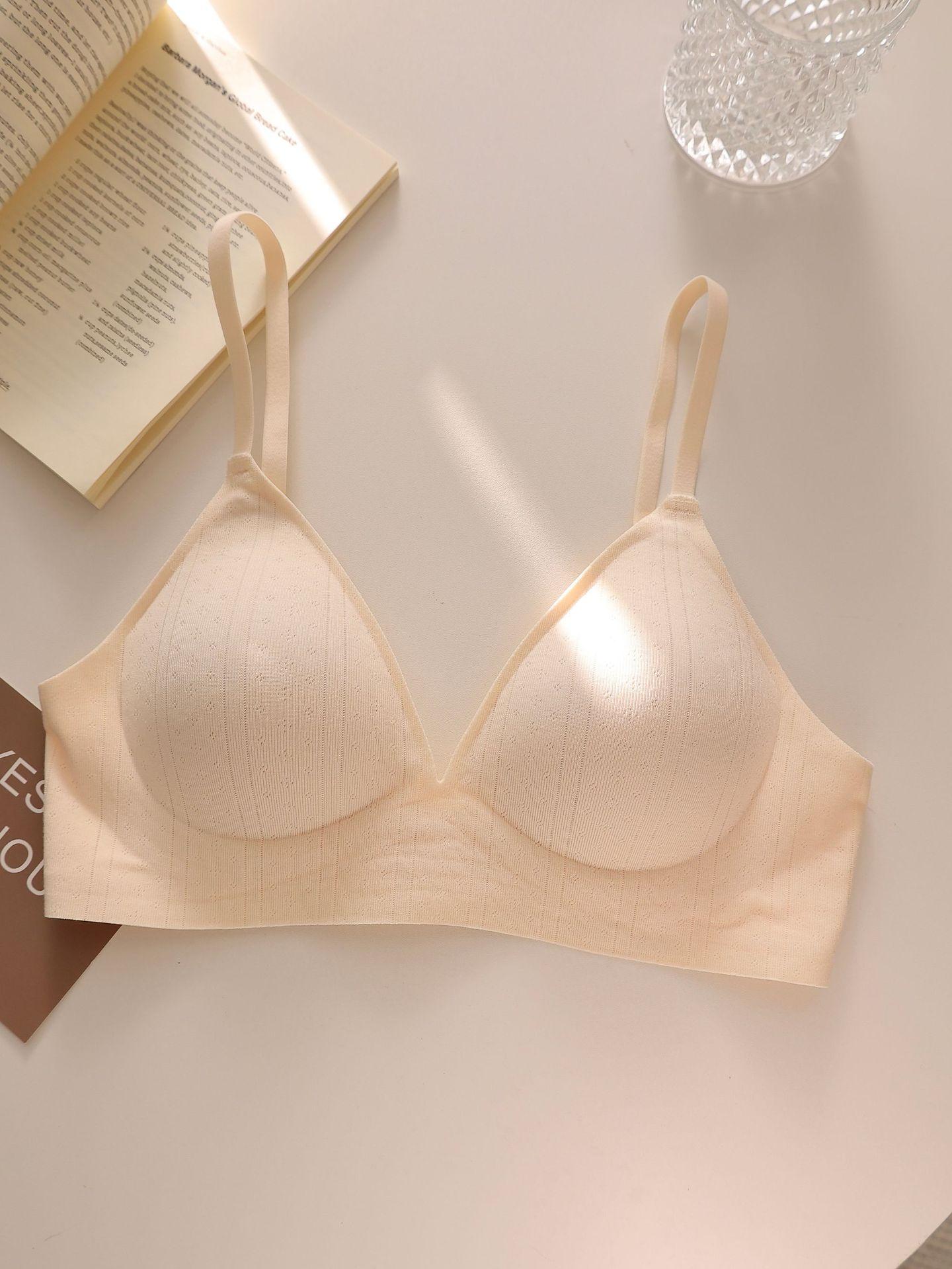 Girly Concept Soufflé Breathable Triangle Cup Bra Wireless Push-Up Comfortable Anti-Sagging Bra OB113