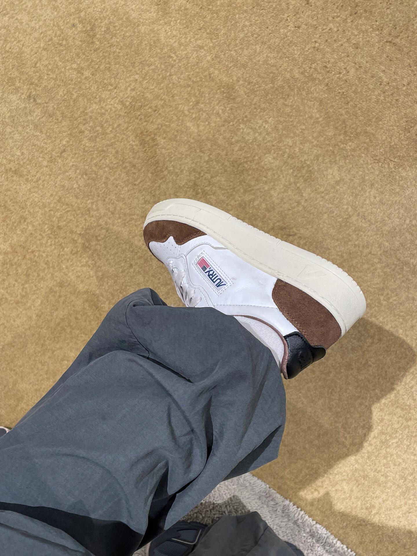 Shoes similar to Yu Shuxin's, color-blocked sneakers, thick-soled lace-up casual shoes, white sneakers for women Sneakers Comfortable Cloud comfort Lightweight