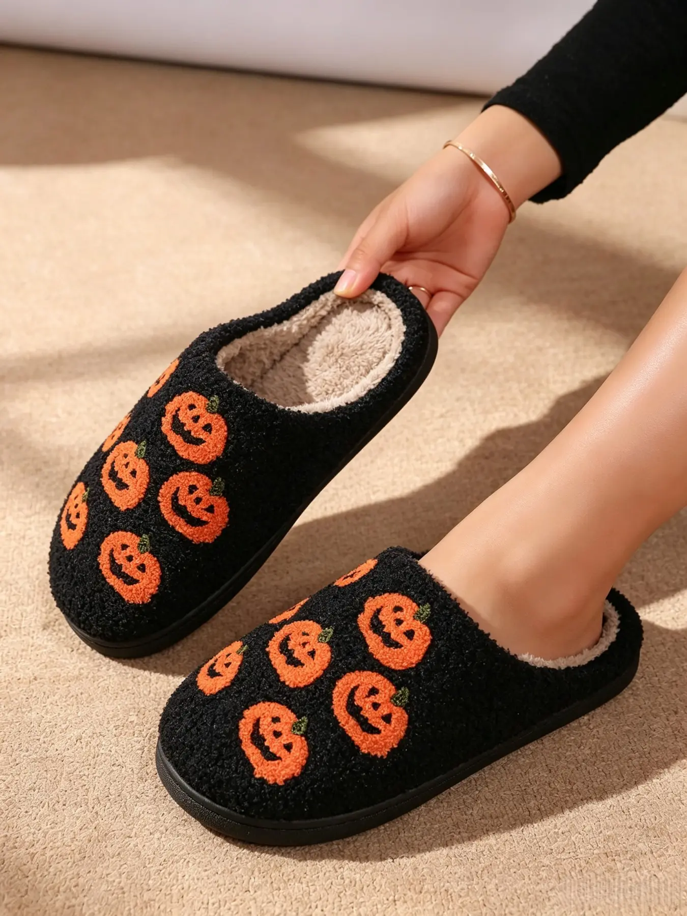 Women's Halloween Pumpkin Pattern Slippers, Soft Rubber Sole, Indoor Casual Footwear, Warm and Non-Slip, Perfect for All Seasons