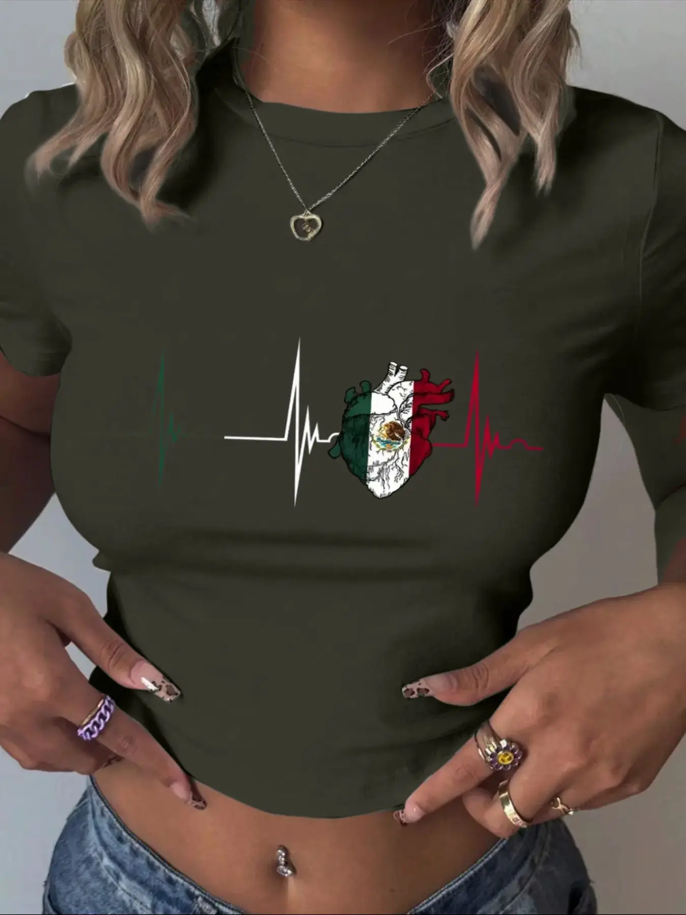 Tight Crop Top, Heart Pattern with Mexican Flag, High Stretch, Loose Fit, Perfect for Street Style, Festivals, Daily Wear