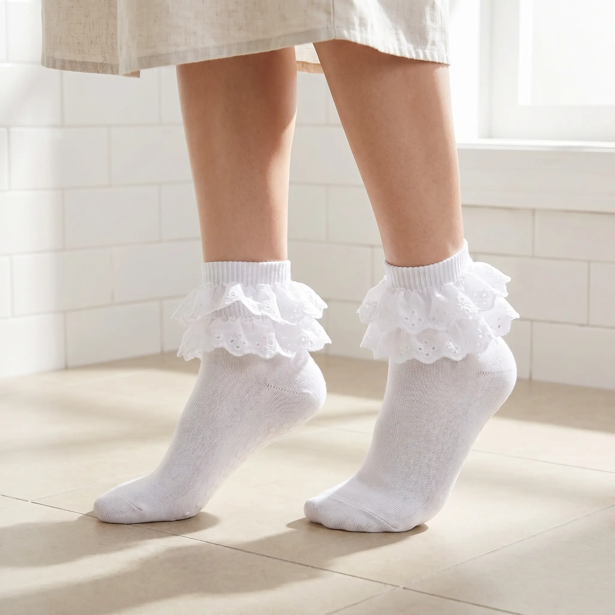 Women's Ruffle Breathable Elegant Soft  Fold-Cuff Dress Socks Lace2