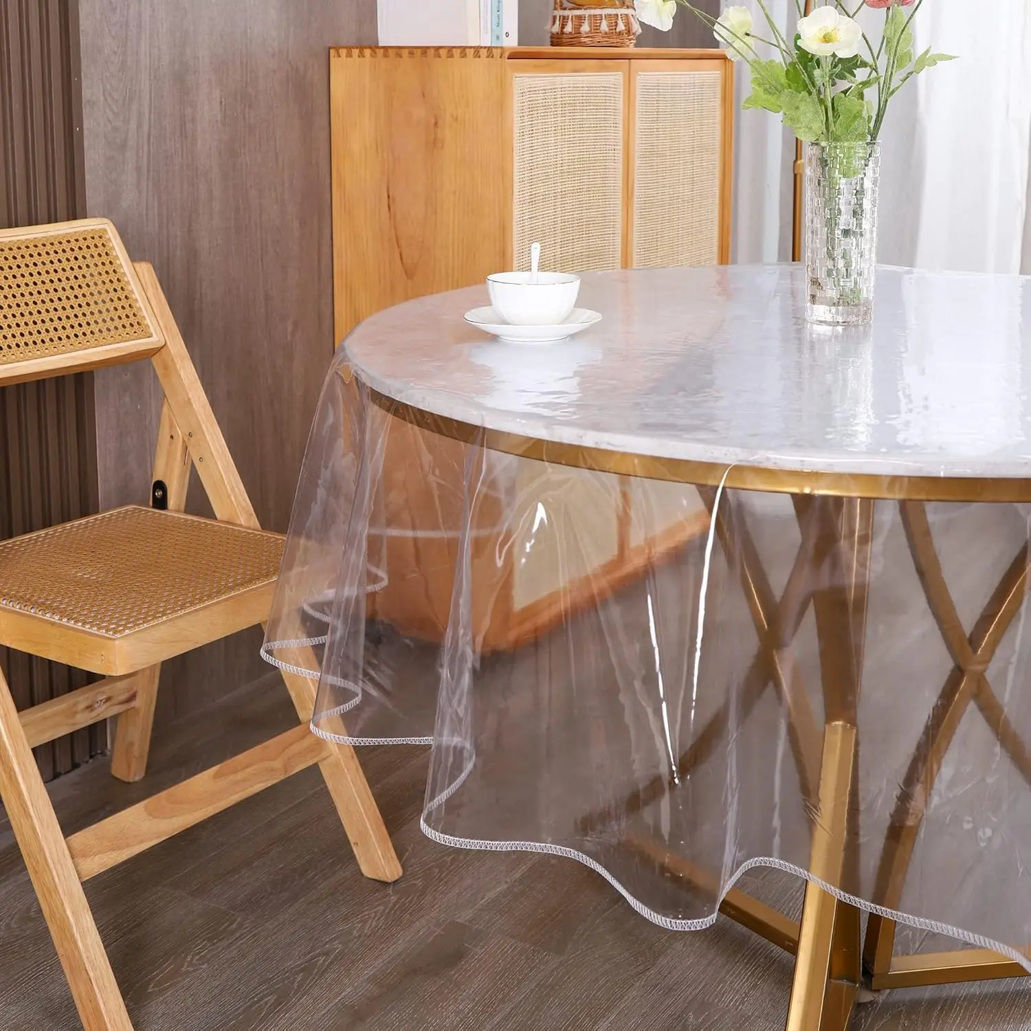 Clear Round Plastic Tablecloth Protector  Oil-Proof PVC Table Cloth Stain-Resistant Wipeable Table Cover for Round Table(70" Round)