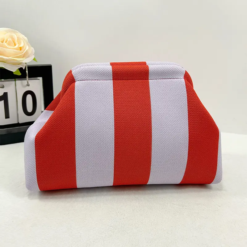 Thick stripes [bright red + light purple]