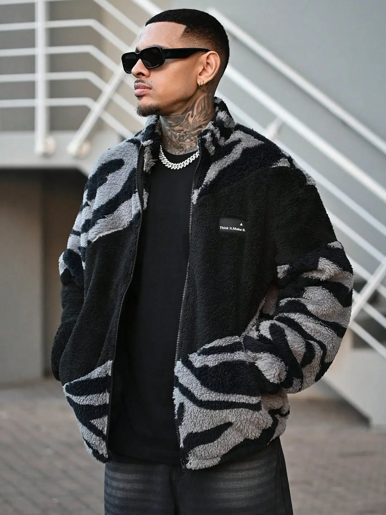 Zip Up Stand Collar Fleece Jacket, Abstract Irregular Striped Color Block Print Warm Outerwear, Loose Cropped Casual Coat, Y2K Streetwear Thermal Outer Jacket For Men Trendy Autumn Winter Daily Street Fashion Outfit