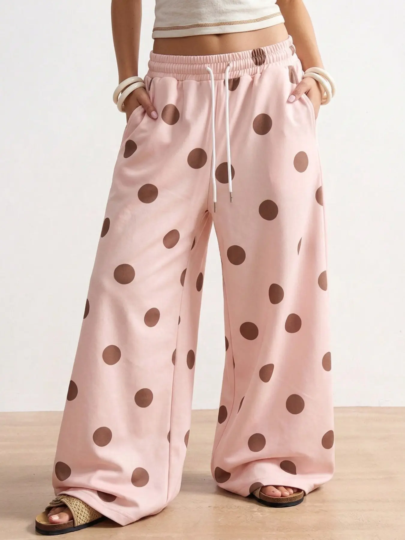 Y2K Polka Dot Women Wide Leg Sweatpants Light Pink Brown Dots Elastic High Waist Drawstring Loose Fit Trousers With Pockets Casual Loungewear Streetwear Pants For Ladies