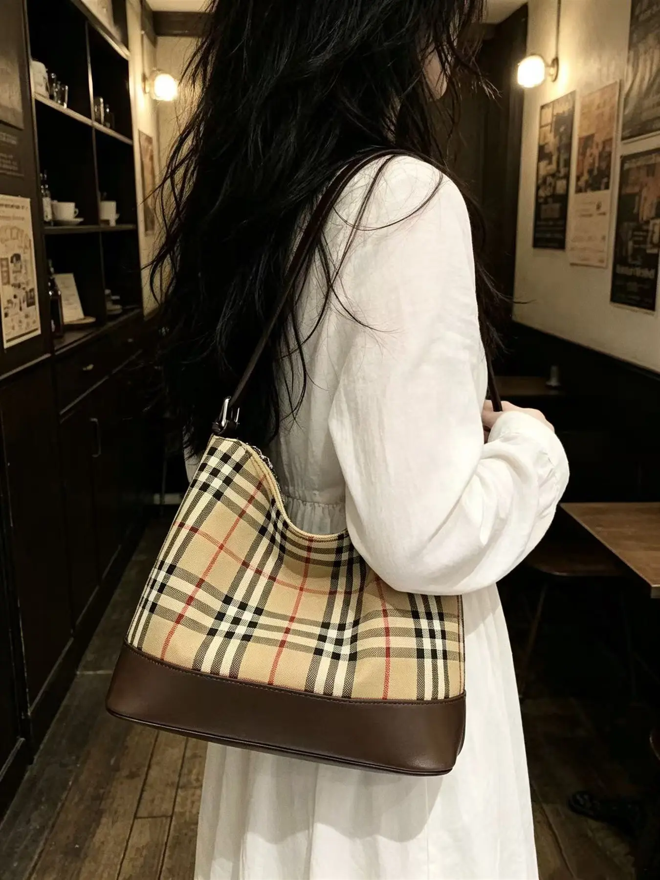 Classic Retro Plaid Underarm Bag for Women, Large Capacity Commuter Tote, Versatile Shoulder Crossbody Bucket Bag, Daily Casual Backpack