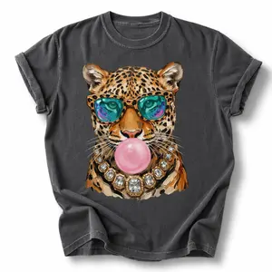 Trendy Leopard Shirt, Bubblegum Sunglasses Big Cat Graphic Unique Tshirt, Retro Animal Graphic