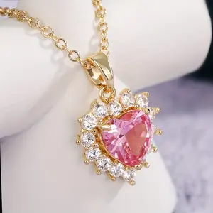 Pink Heart Cut Cubic Zirconia Necklace Halo Pendant Necklace for Women Romantic Love Jewelry Gifts