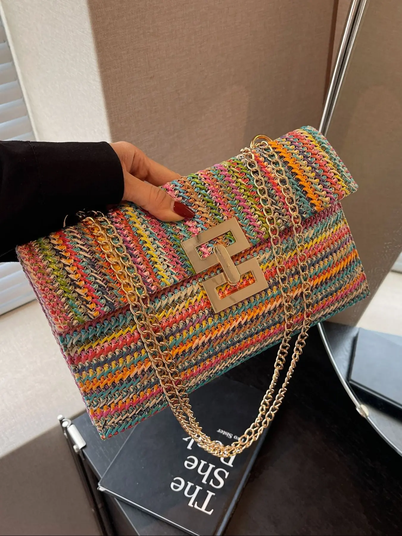 Women's Summer Rainbow Straw Casual Crossbody Bag, Fashion Lock Square Shoulder Bag, Ideal for Phone, Wallet, Commute, Office, Shopping, Travel