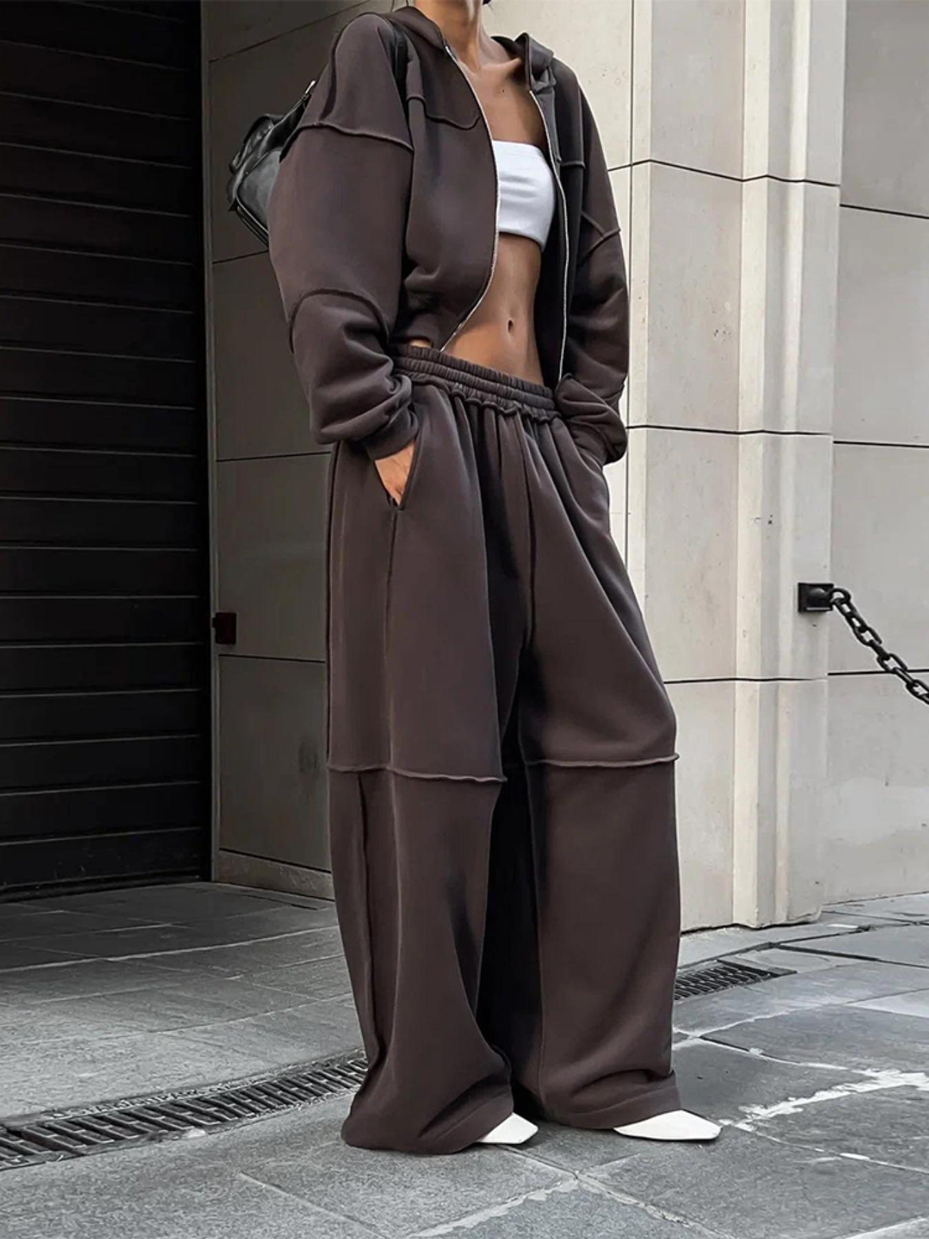 Women's Solid Zip Up Hooded Sweatshirt & Pocket Elastic Waist Pants Two-piece Set, Casual Outfits Women, Casual Drop Shoulder Long Sleeve Top & Trousers for Fall & Winter, Women's Clothes for Daily Wear, Brown,Airport Outfit